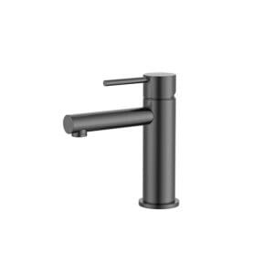 Brushed nickel single-lever bathroom faucet for modern kitchen or bathroom sink, durable and stylish.