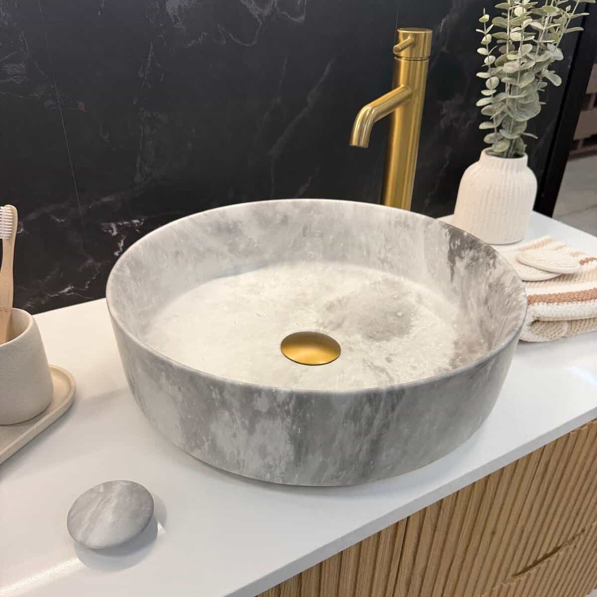 Moon 40 Above-Counter Basin 3